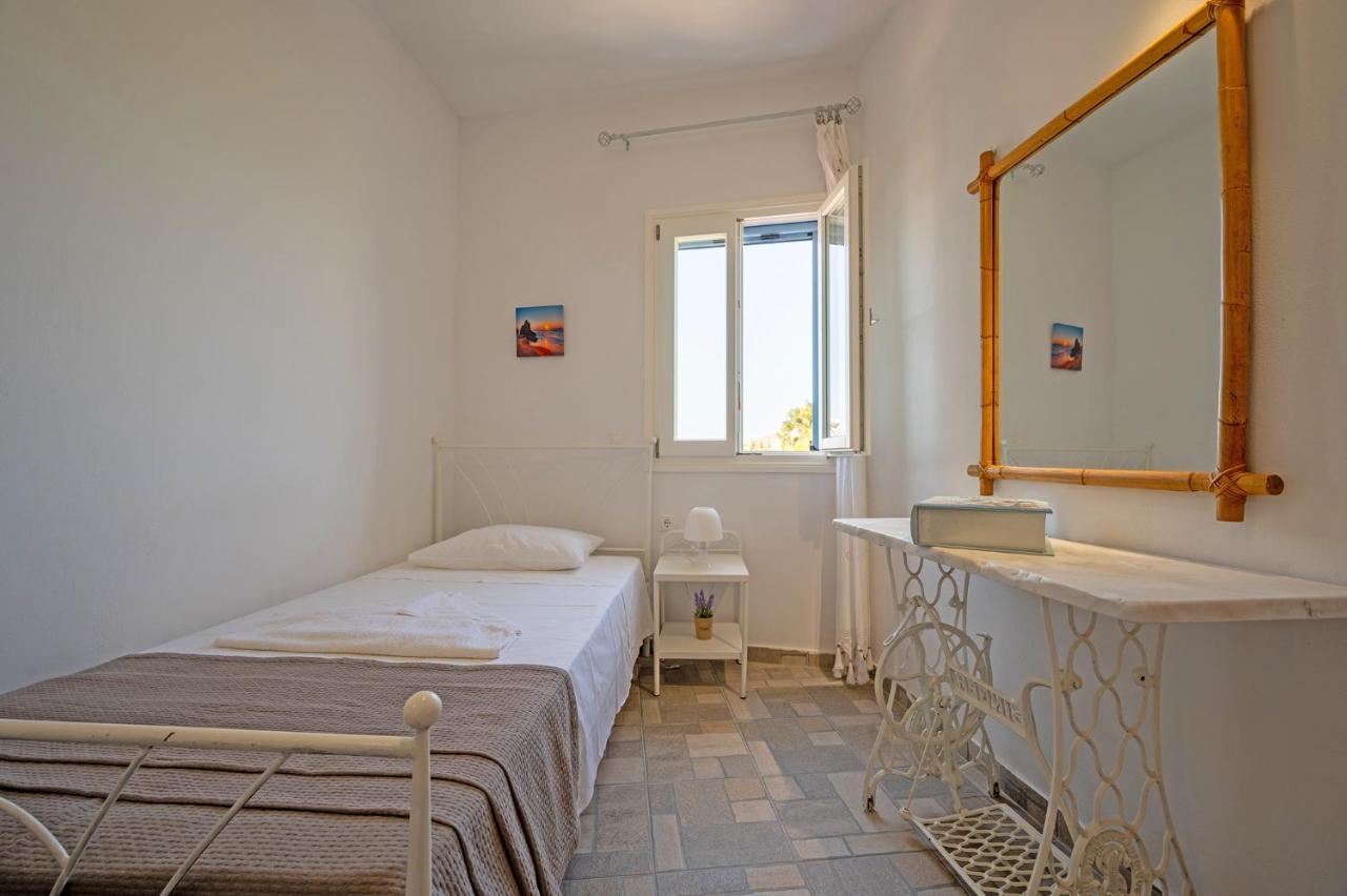 Molos Sea View House - Paros Greece